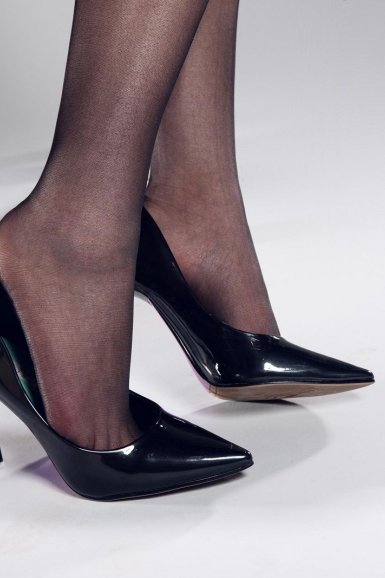 点球新规则提议:未来可单脚踩门线防点球-乐鱼leyu团队(图3) 乐鱼leyu体育集团